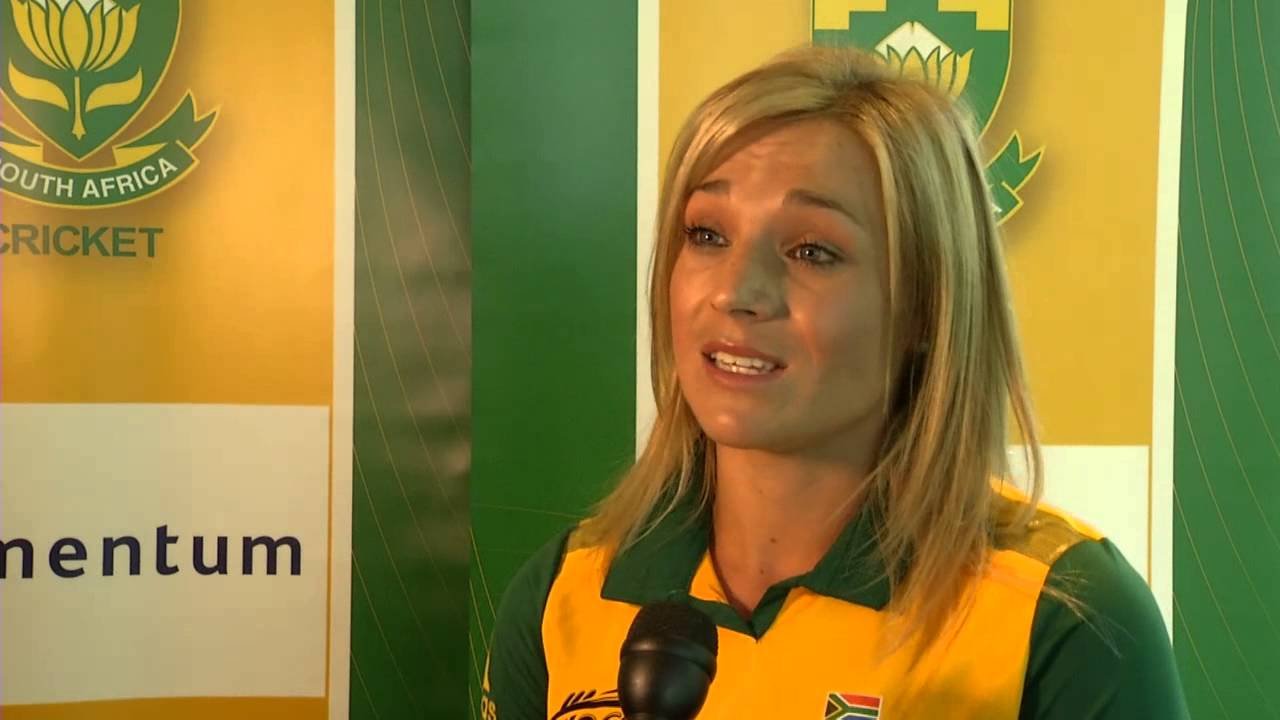 Mignon Du Preez in Vipers