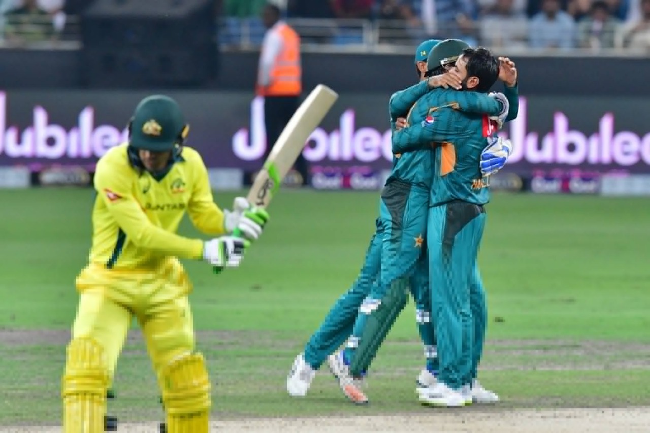 Pakistan clinch T20 series against Australia