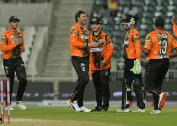 NMB Giants Power To Easy Win Over Durban Heat