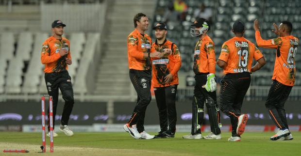 NMB Giants Power To Easy Win Over Durban Heat