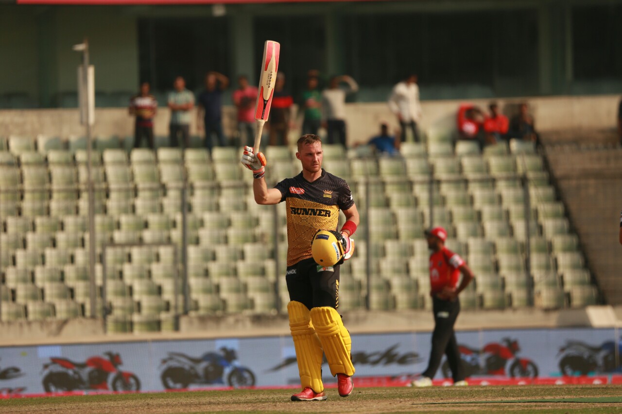 Laurie Evans’s maiden Ton helped Kings to maintain their winning streak