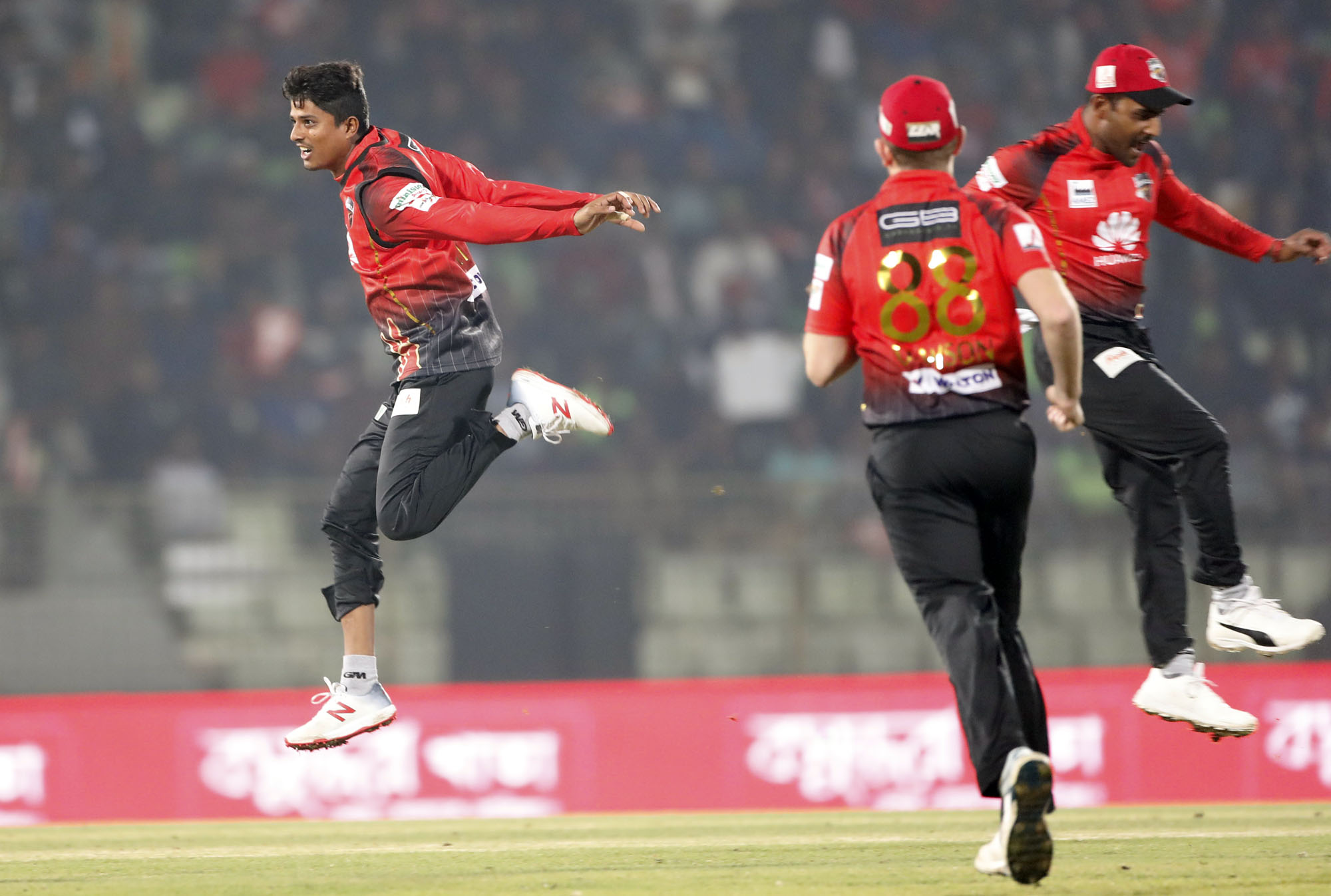 Comilla Victorians outclassed Sixers