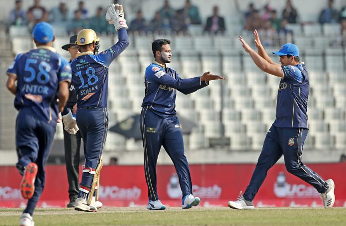 Dhaka Dynamites outclassed Khulna Titans