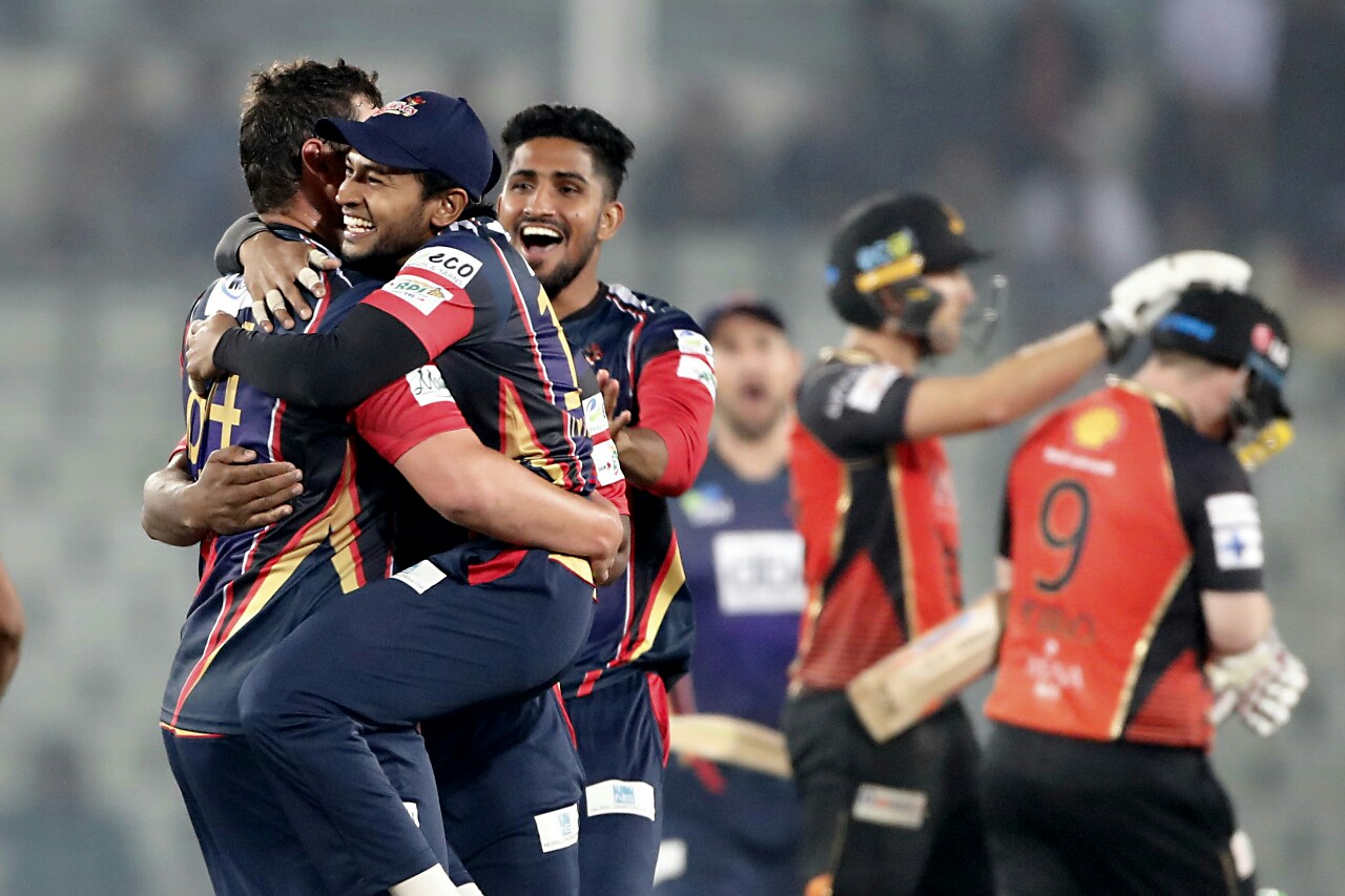 First Super over of BPL 2019 won by Vikings