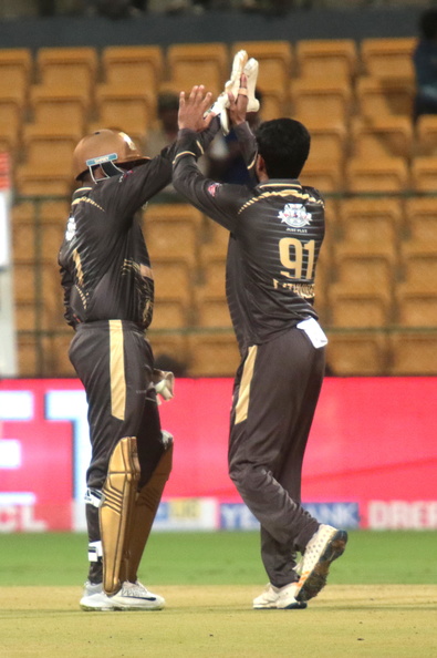 Lions brave rain, Blasters to notch the third consecutive win