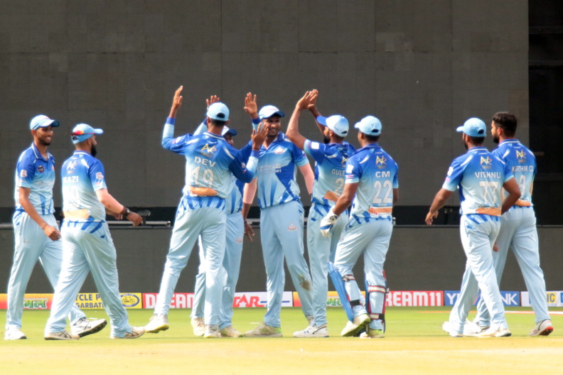 Tuskers cruise to 7-wicket victory against Bulls