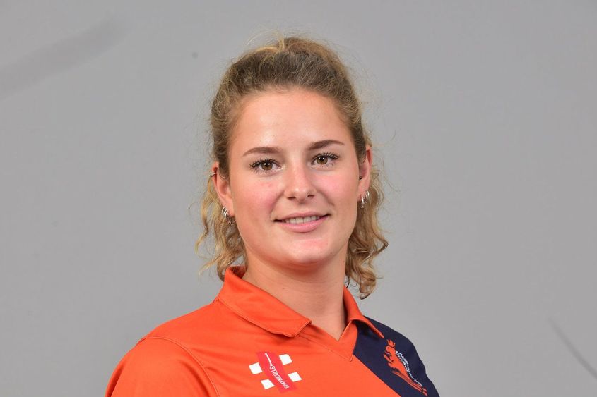 Robine Rijke's bowling action found to be illegal