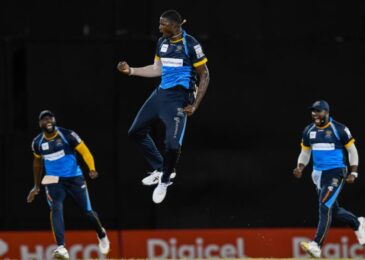 Mayers stars as Tridents win the spin-dominated contest