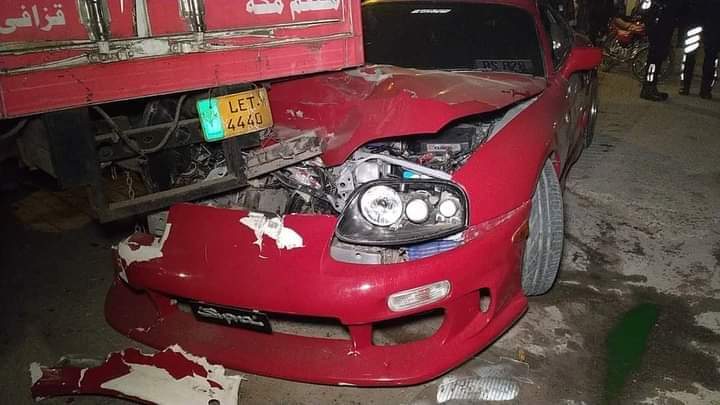 Cricketer Shoaib Malik’s car hits truck as cricketer leaves PSL draft in Lahore