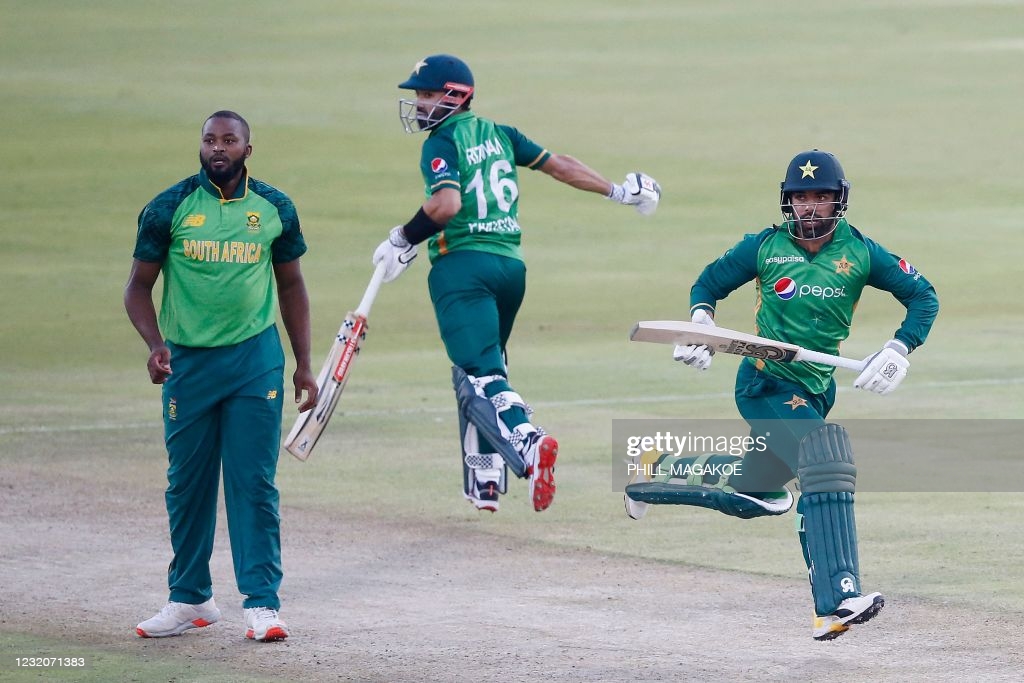 Are Muhammad Rizwan and Shadab Khan`s form a concern for Pakistan?