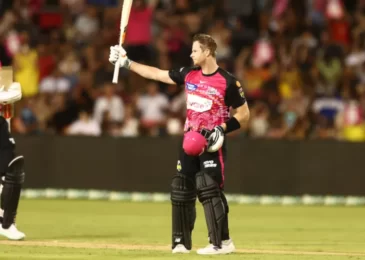 Steve Smith Scores First BBL Century, Powers Sixers to Victory