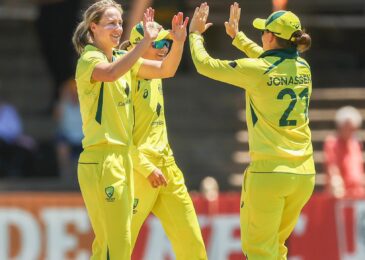 Megan and Ellyse rock the field in Australia’s win over Pakistan in the Pakistan Women tour of Australia