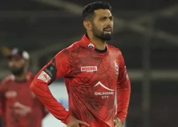 Qalandars’ player is hurt and disappointed after losing to Karachi Kings