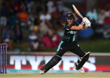 Amelia Kerr stars in New Zealand Women’s 102 runs victory over Sri Lanka Women