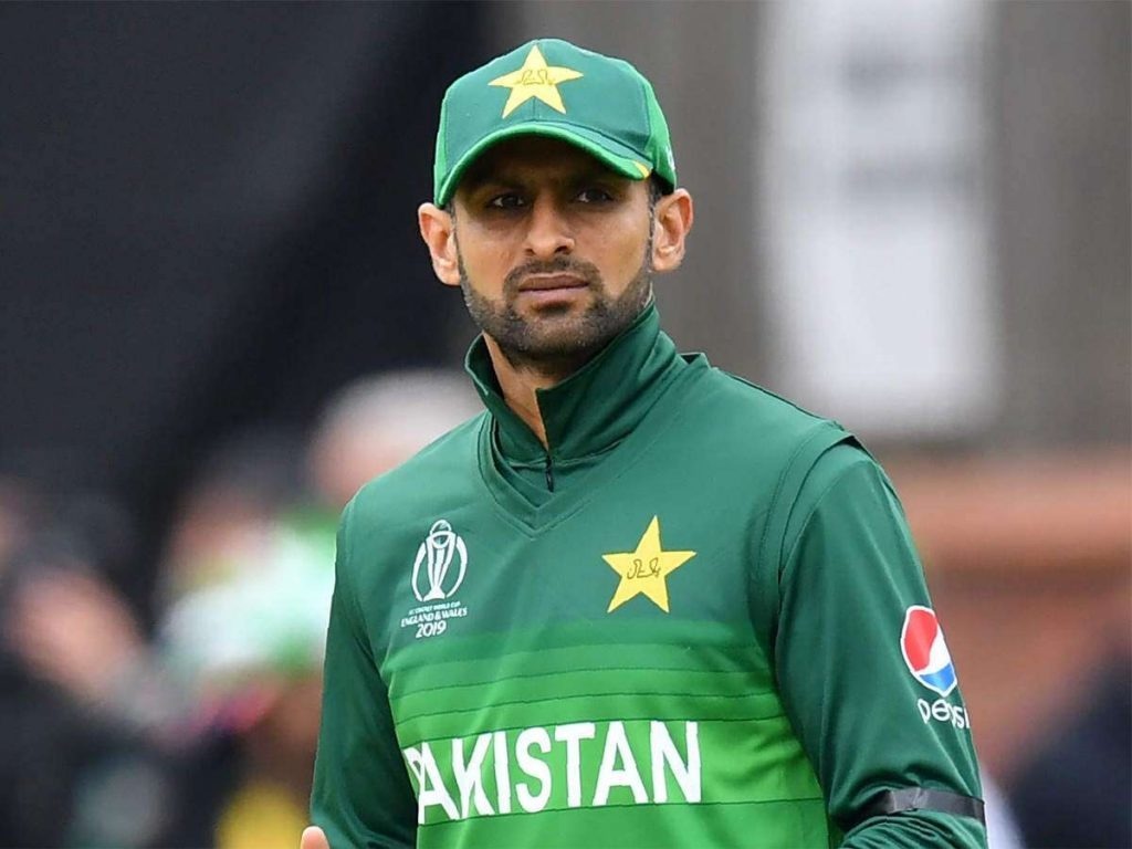 Shoaib Malik Biography | Shoaib Malik Profile | Shoaib Malik Net Worth