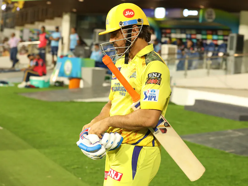 MS Dhoni Undergoes Knee Surgery after IPL 2023