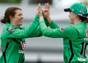 Melbourne Stars sign Olivia Henry and Milly Illingworth