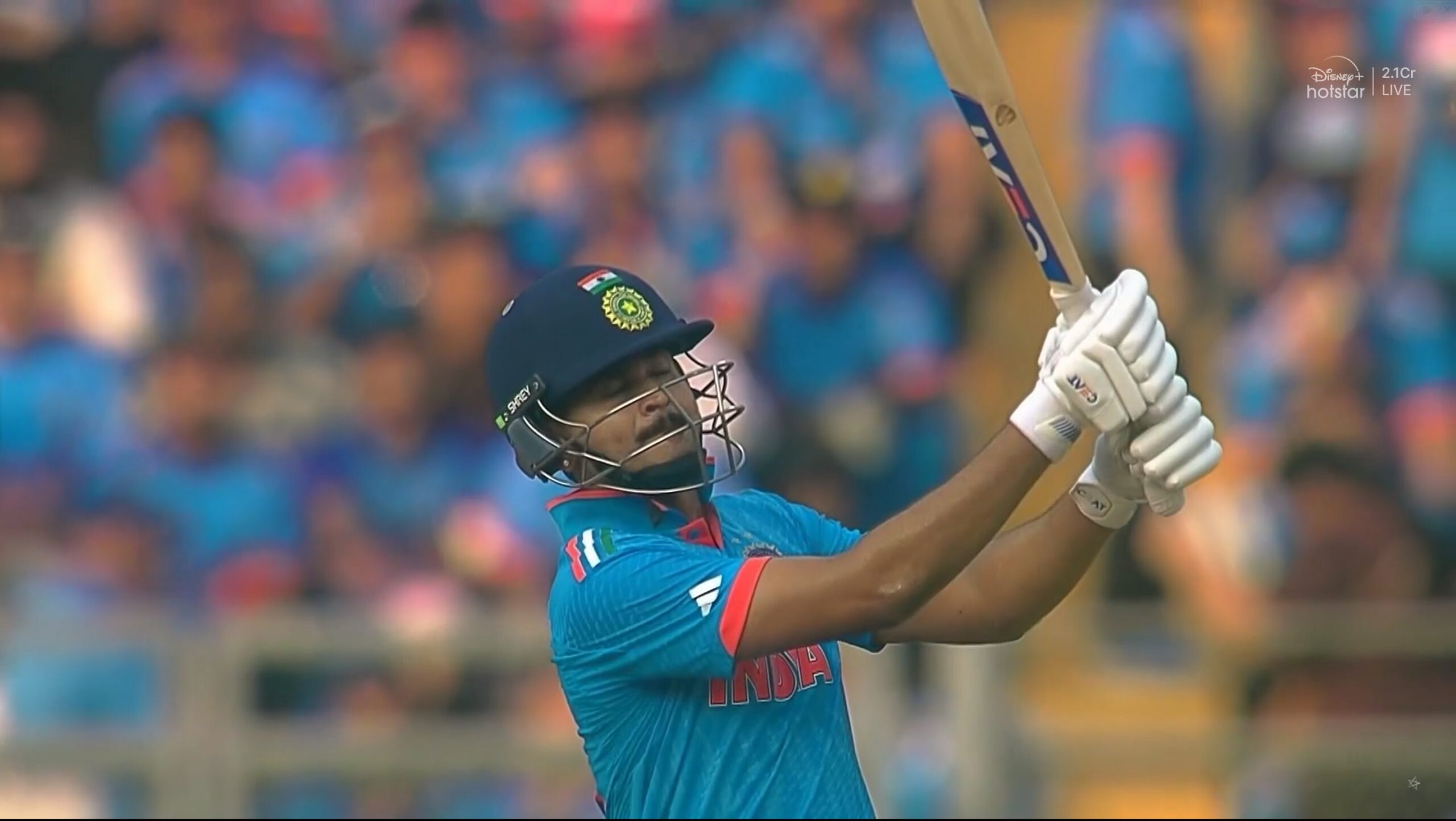 Twitter reacts to Shreyas Iyer's longest six of the World Cup 2023