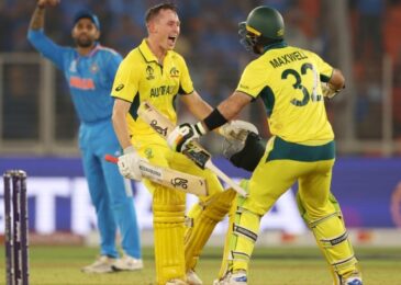Pat Cummins makes the Indian crowd silence as promised as Australia win 6th ODI World Cup trophy