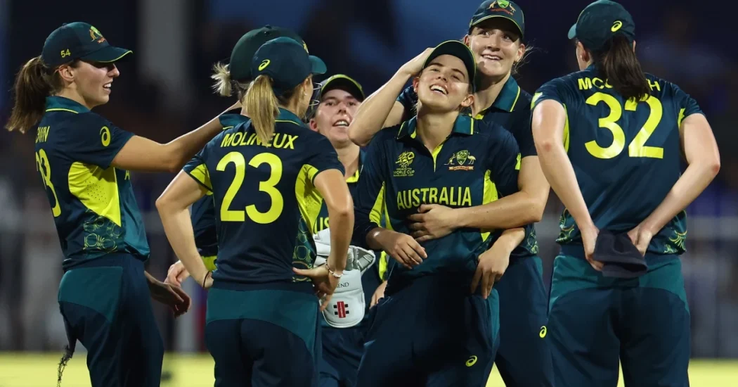 Australia qualify for semifinal
